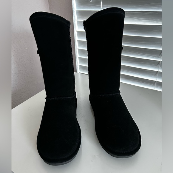 BearPaw boots, like new. - Picture 4 of 8